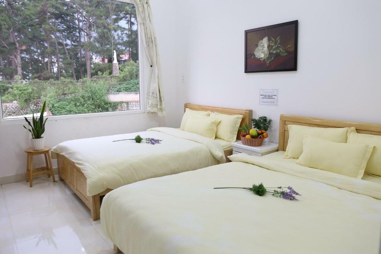 Strawberry Hotel Dalat מראה חיצוני תמונה
