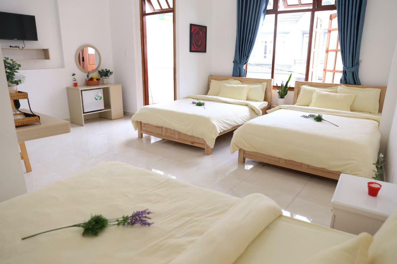 Strawberry Hotel Dalat מראה חיצוני תמונה