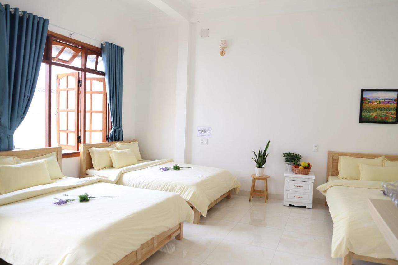 Strawberry Hotel Dalat מראה חיצוני תמונה